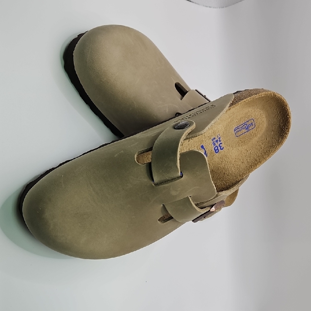 Birkenstock Tobacco Boston Clogs